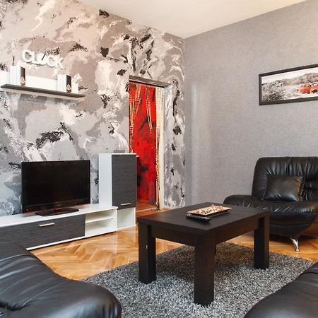 Apartment Aleksandar Belgrad Exteriör bild
