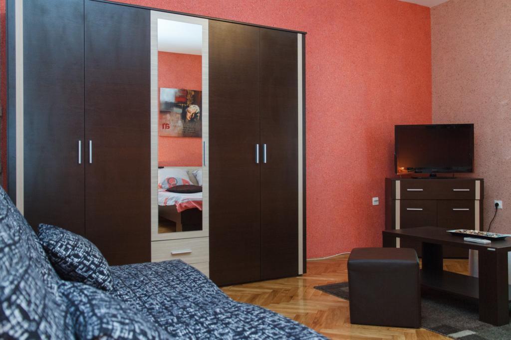 Apartment Aleksandar Belgrad Exteriör bild